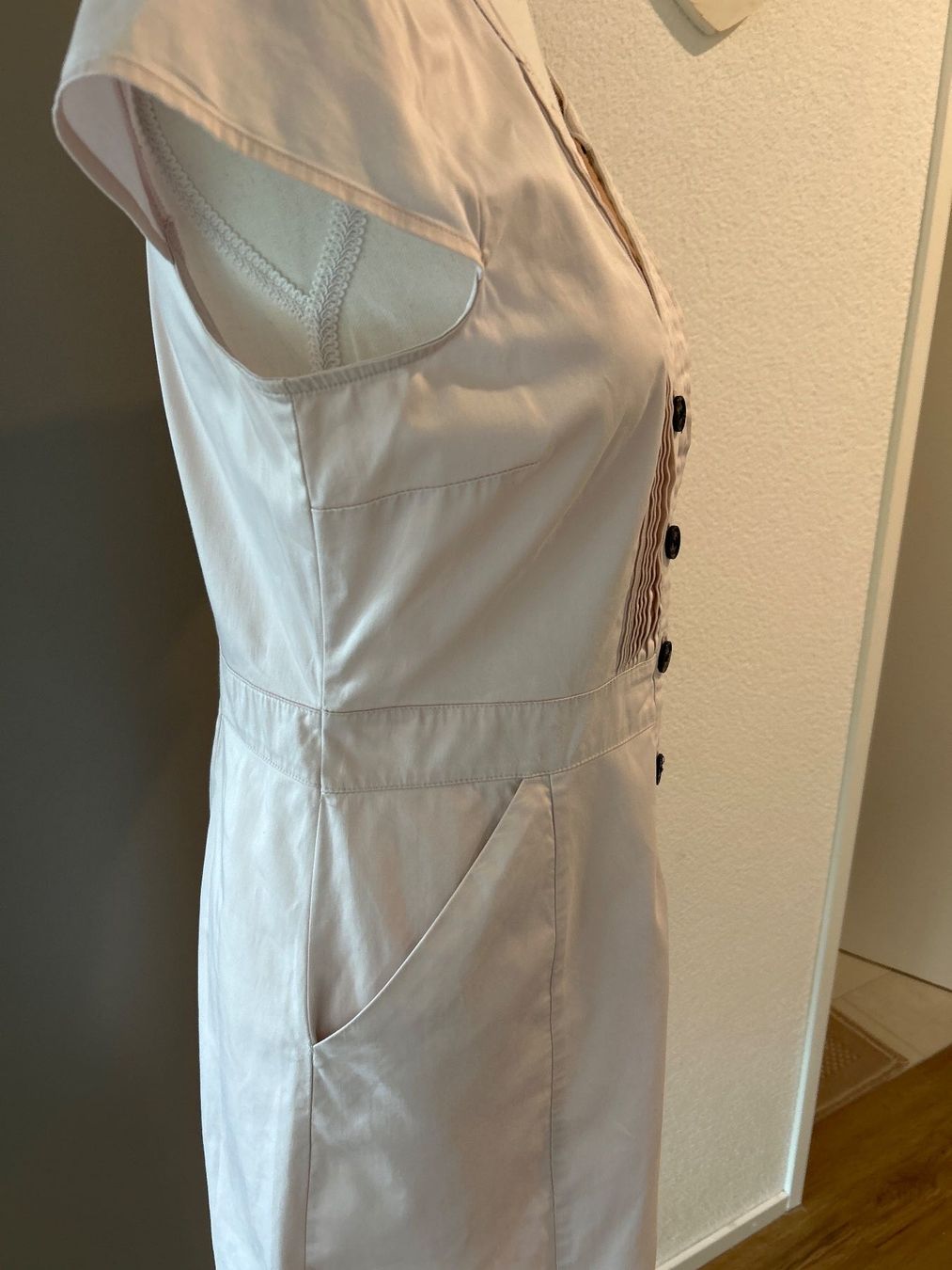 Vestiti: Kurzarm Kleid hellbeige mit Knöpfen – Usato da Brunnen venduto da Nala2929 4
