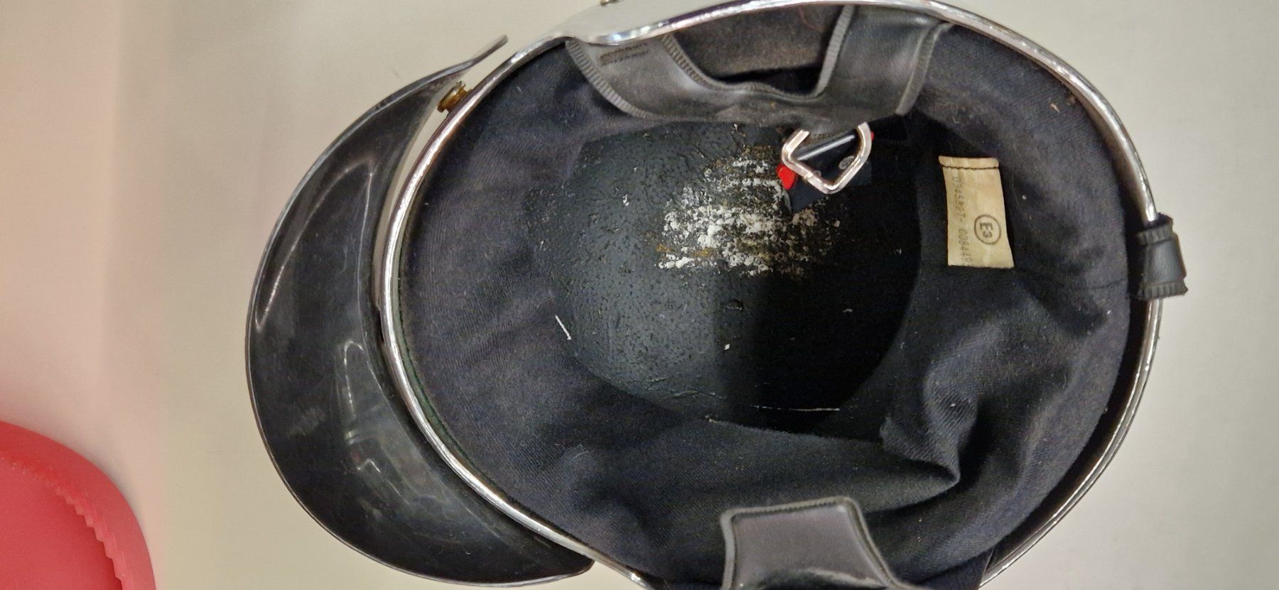 Antike Kleidung: TÖFFLI HELM ANTIK – Gebraucht aus Bilten von Mic2022 2