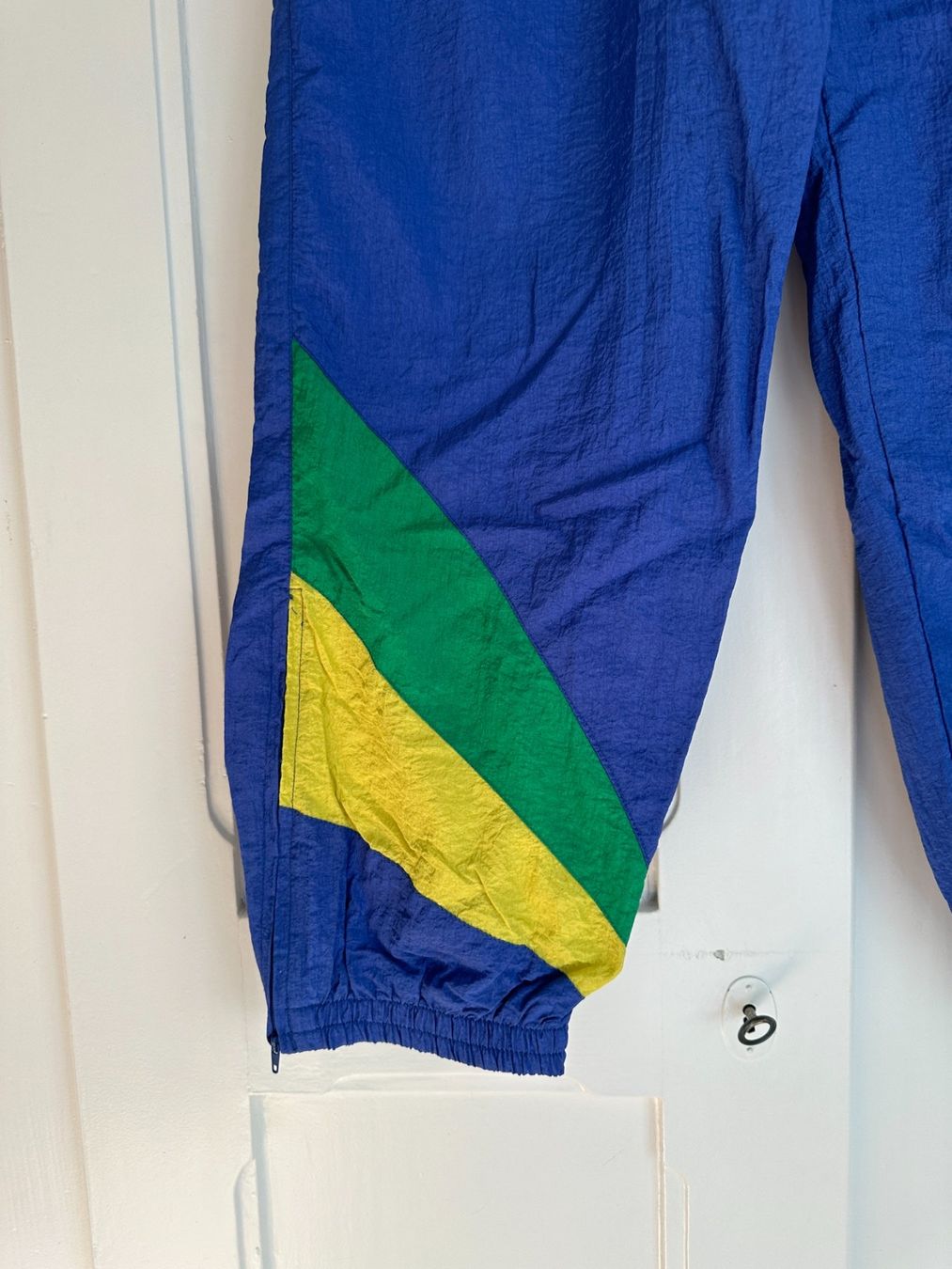 Pantalons: SHAMP - Retro Trainerhose blau L – D'occasion à Zürich par Diazaio 1