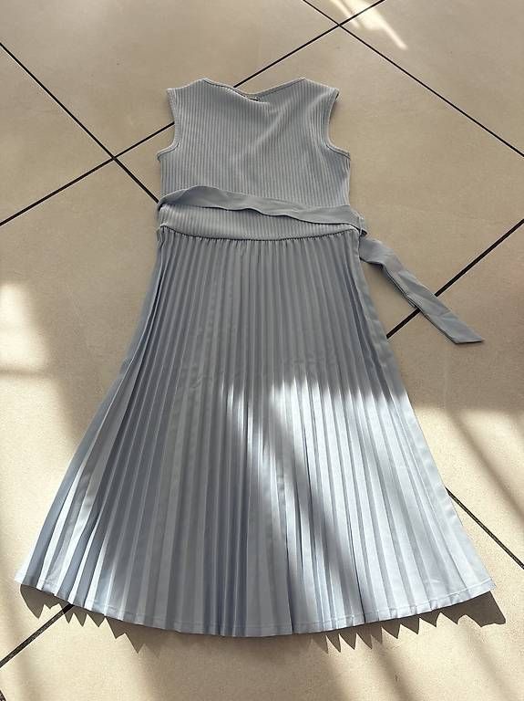 Vestiti & Gonne: Robe Guess, fille 12 ans  – Usato da Genève venduto da Chek_ka 1