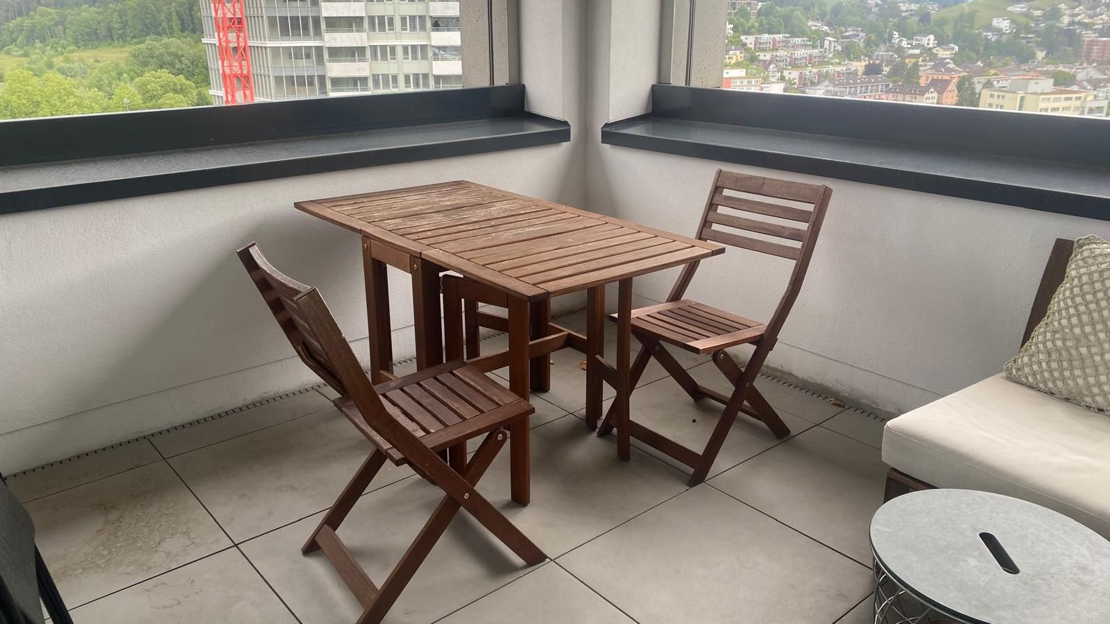 Ikea Tavoli: Gartentisch aus Holz  – Usato da Kriens venduto da ann_629v