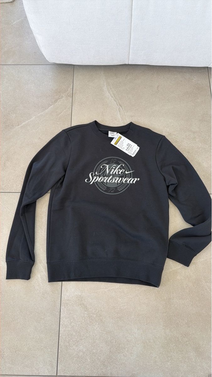 Nike Maglioni & Felpe: Pull Nike Sportswear noir, taille XS neuf – Nuovo e nell'imballaggio originale da Fétigny venduto da Titou2010