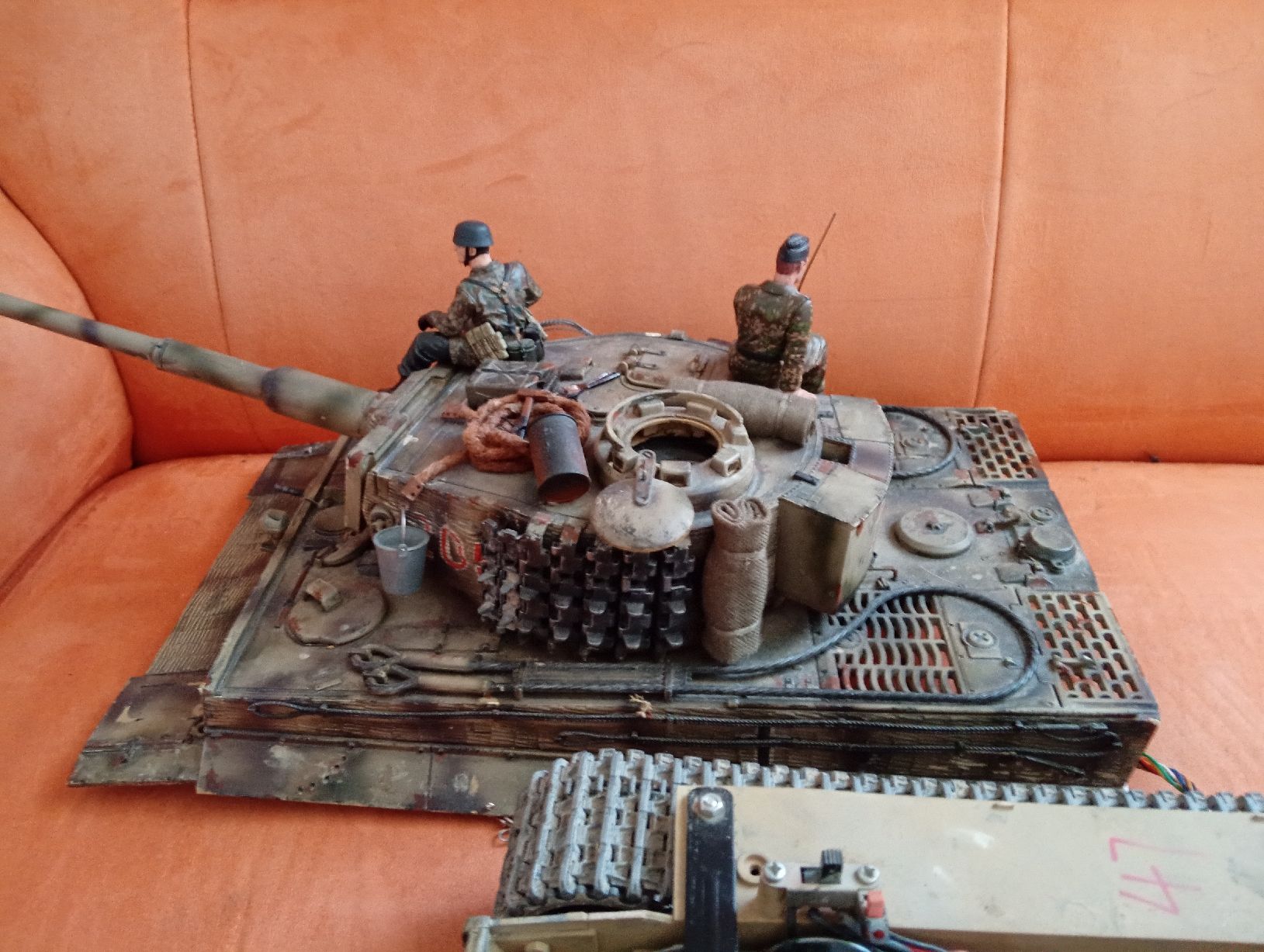 Modellismo RC: Panzer tigre 1/15 bandai – Difettoso da Cernier venduto da Mickey883945 1