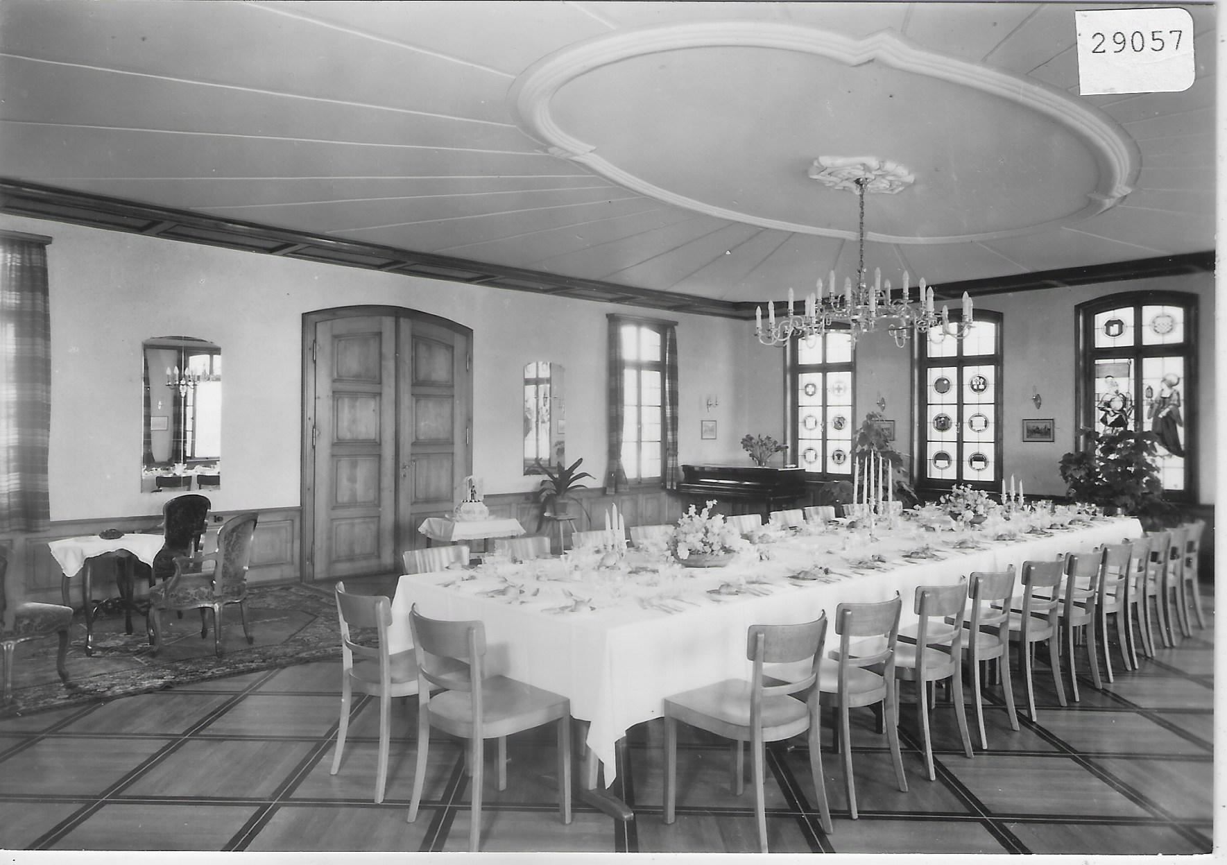 Cartoline postali: Hotel Rössli - Flawil SG – Usato da Ettingen venduto da Kartenplanet