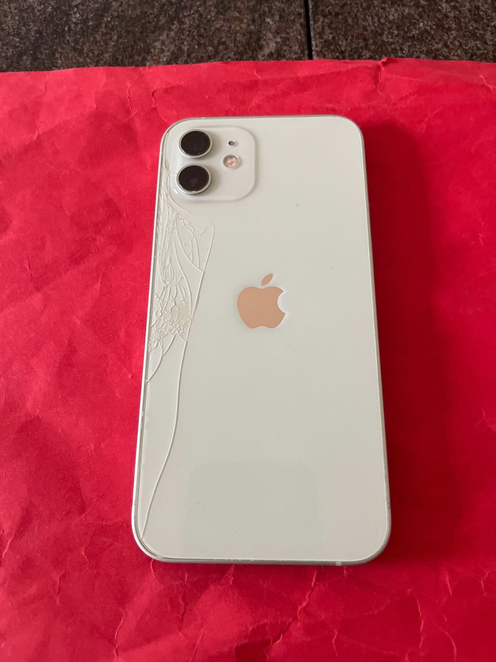 Apple Handys / Smartphones: IPHONE 12 64 GB KEINE ICLOUD SPERRE – Gebraucht aus winterthur von WINTERTHUR53 2