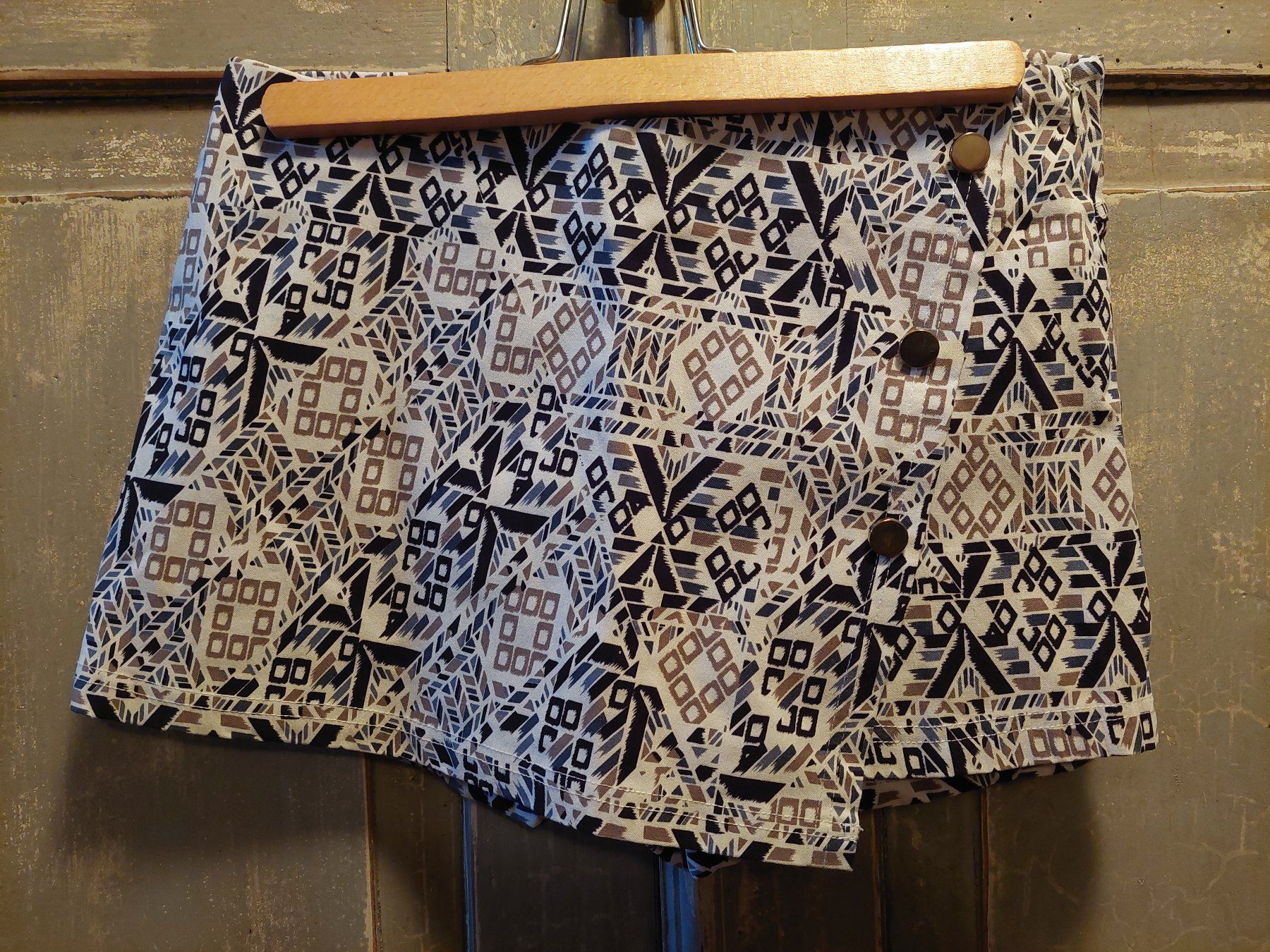 Hosen: In Vogue Paris - Covert Shorts Skort - S – Gebraucht aus Besenbüren von piculo