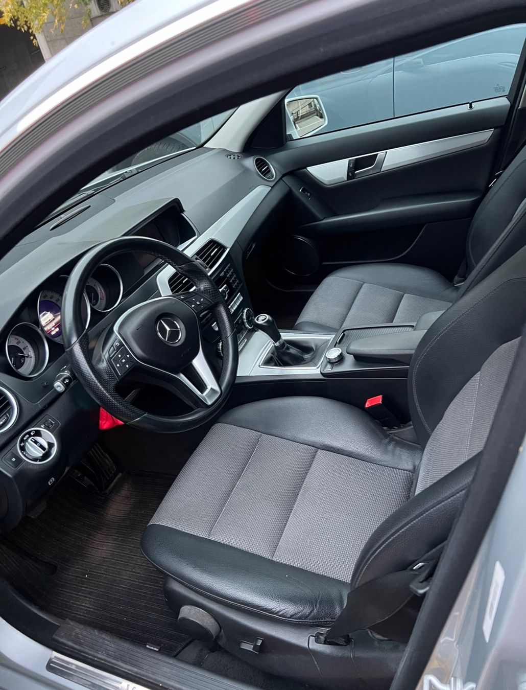 Mercedes-Benz Automobili: Mercedes C180 – Usato da Blonay venduto da IGORN 5