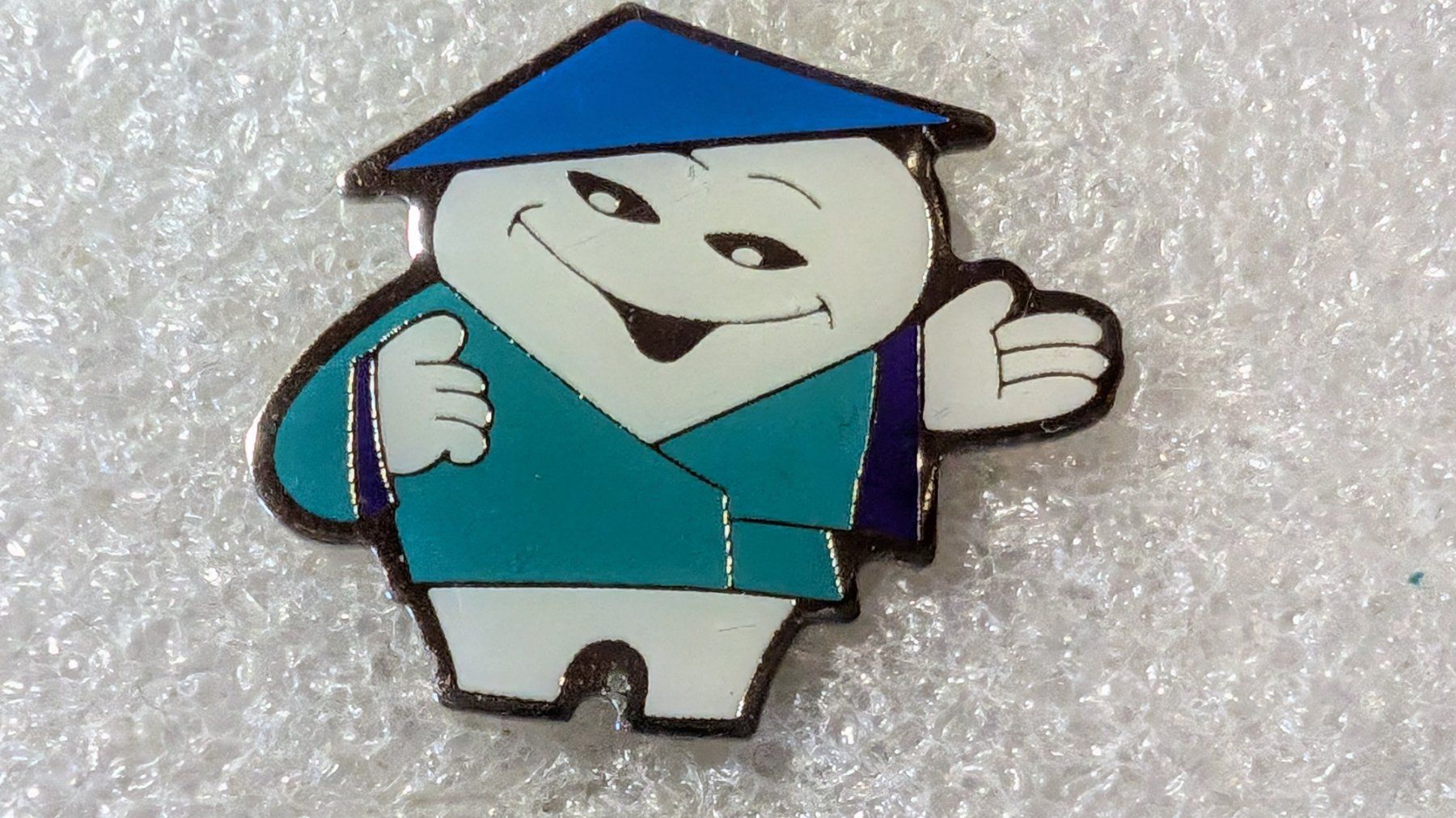 Placchette & Badge: Ansteckpin 223: Maga Bio – Usato da Oppligen venduto da Pin-Fall-Shop