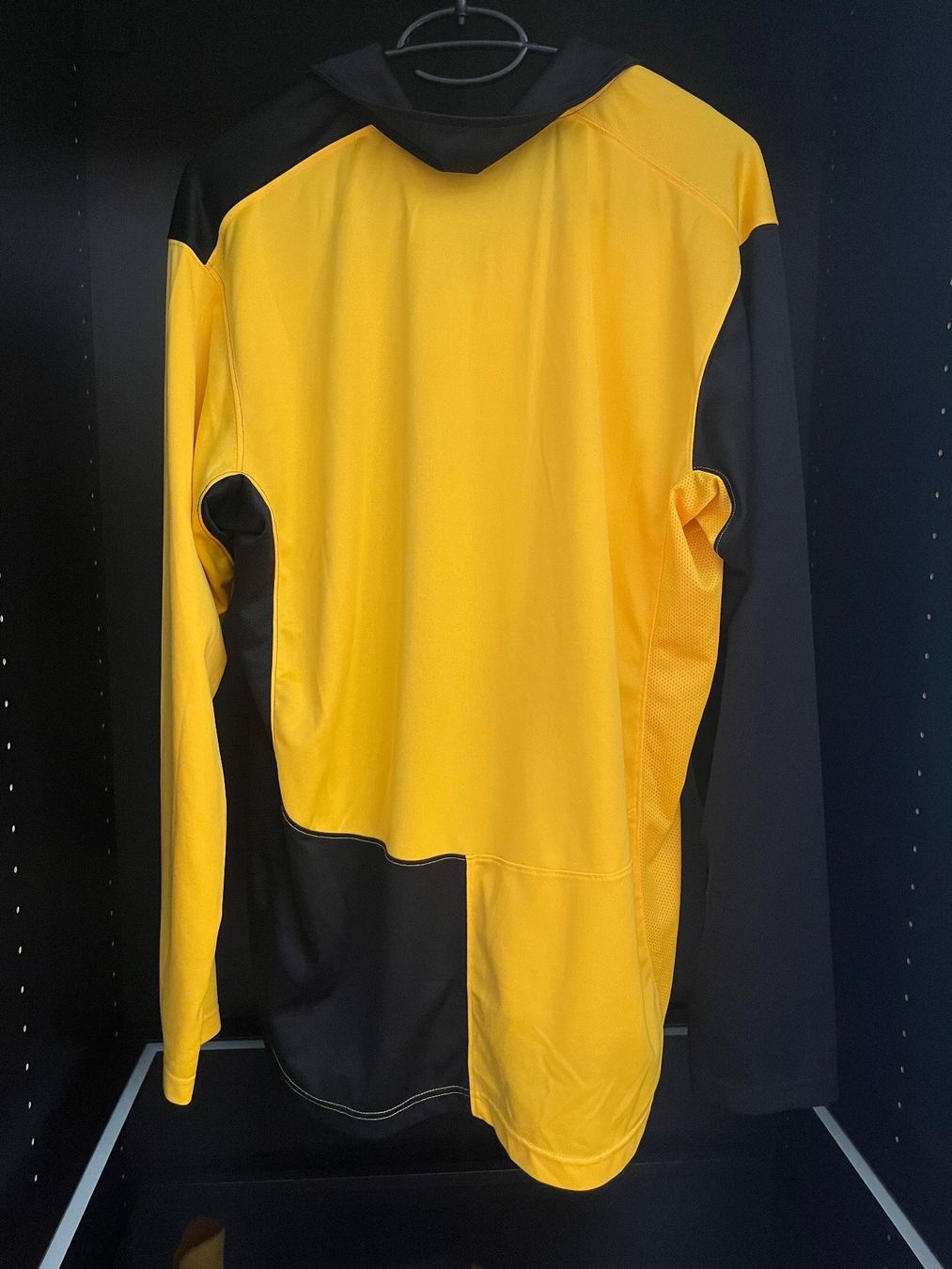 Nike Canottiere & Pantaloni: Borussia Dortmund Sondertrikot – Nuovo (secondo la descrizione) da Näfels venduto da dom_9p7f 1