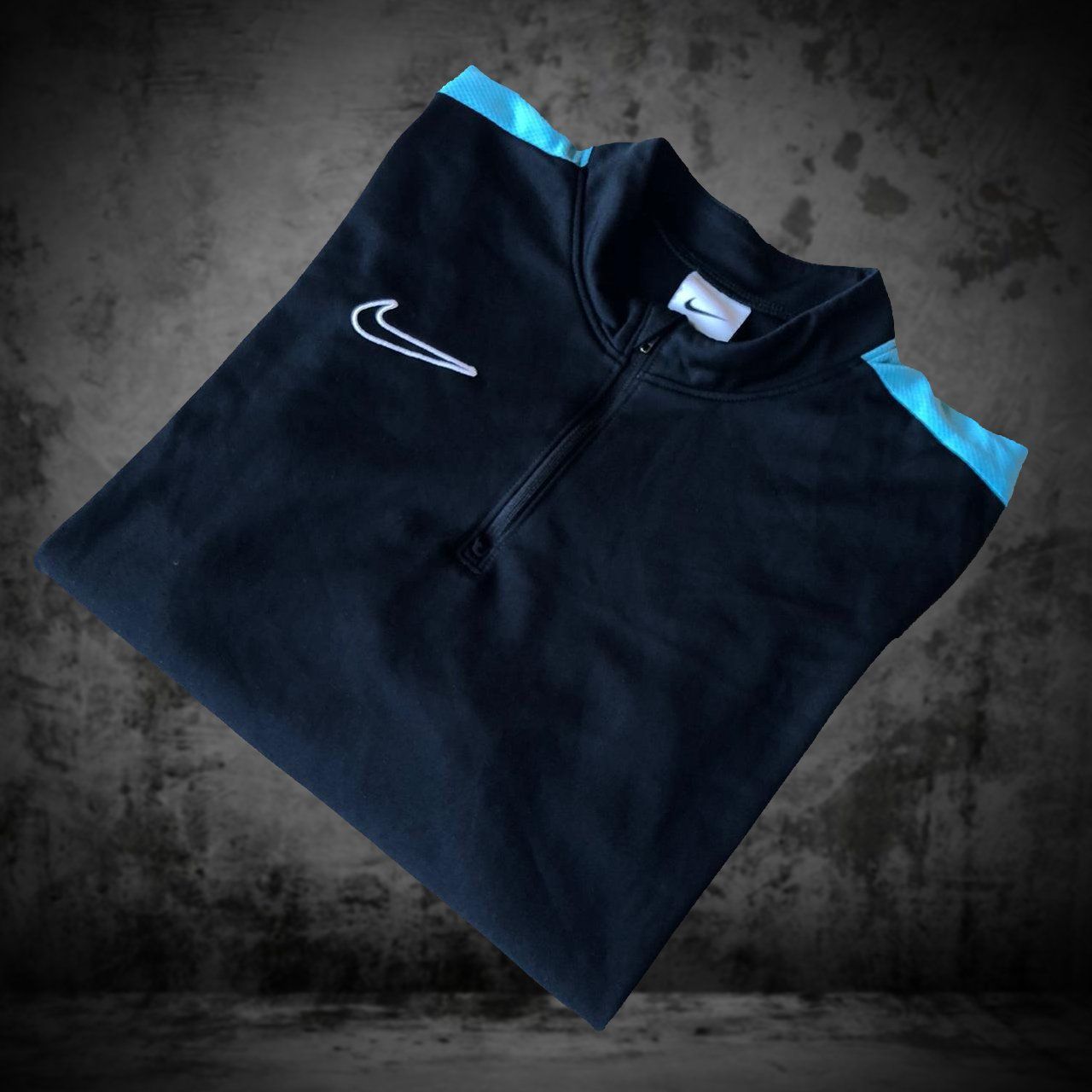 Nike Maglioni & Felpe: Pull Nike Dri-Fit Black Boy XL 158-170 cm – Usato da Genève venduto da ang_7j7j 7