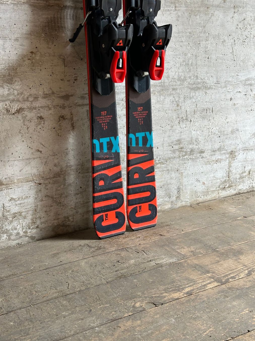 Fischer Sci: Fischer Ski Curv DTX 157CM – Usato da Emmenbrücke venduto da karkarkar 2