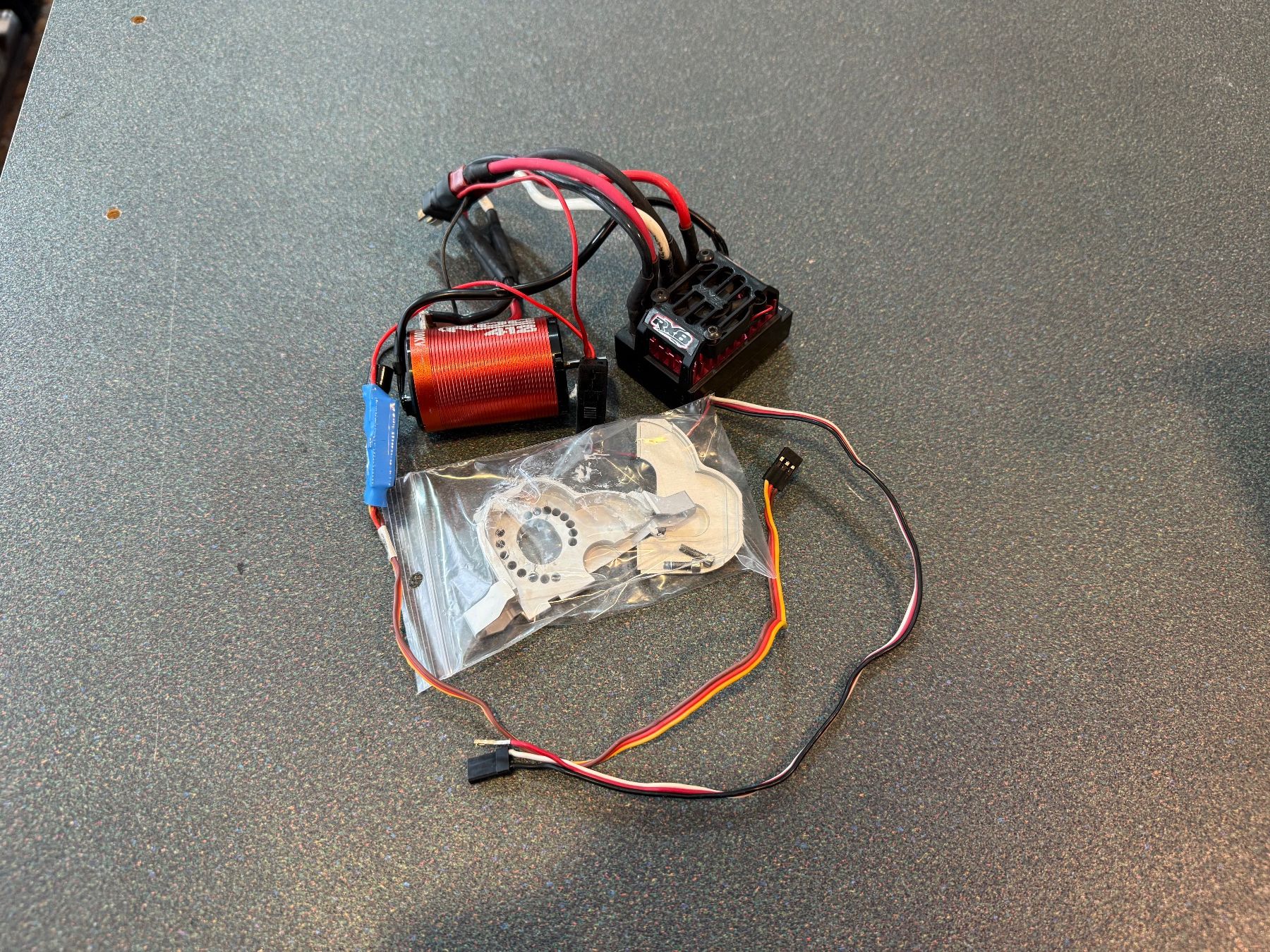 Traxxas Modellismo RC: Tekin Brushless Conversion Traxxas TRX-4 Sensored + Castle – Usato da Chiasso venduto da Carrara-Modellismo 3