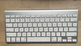 Apple Wireless Keyboard Bluetooth silber