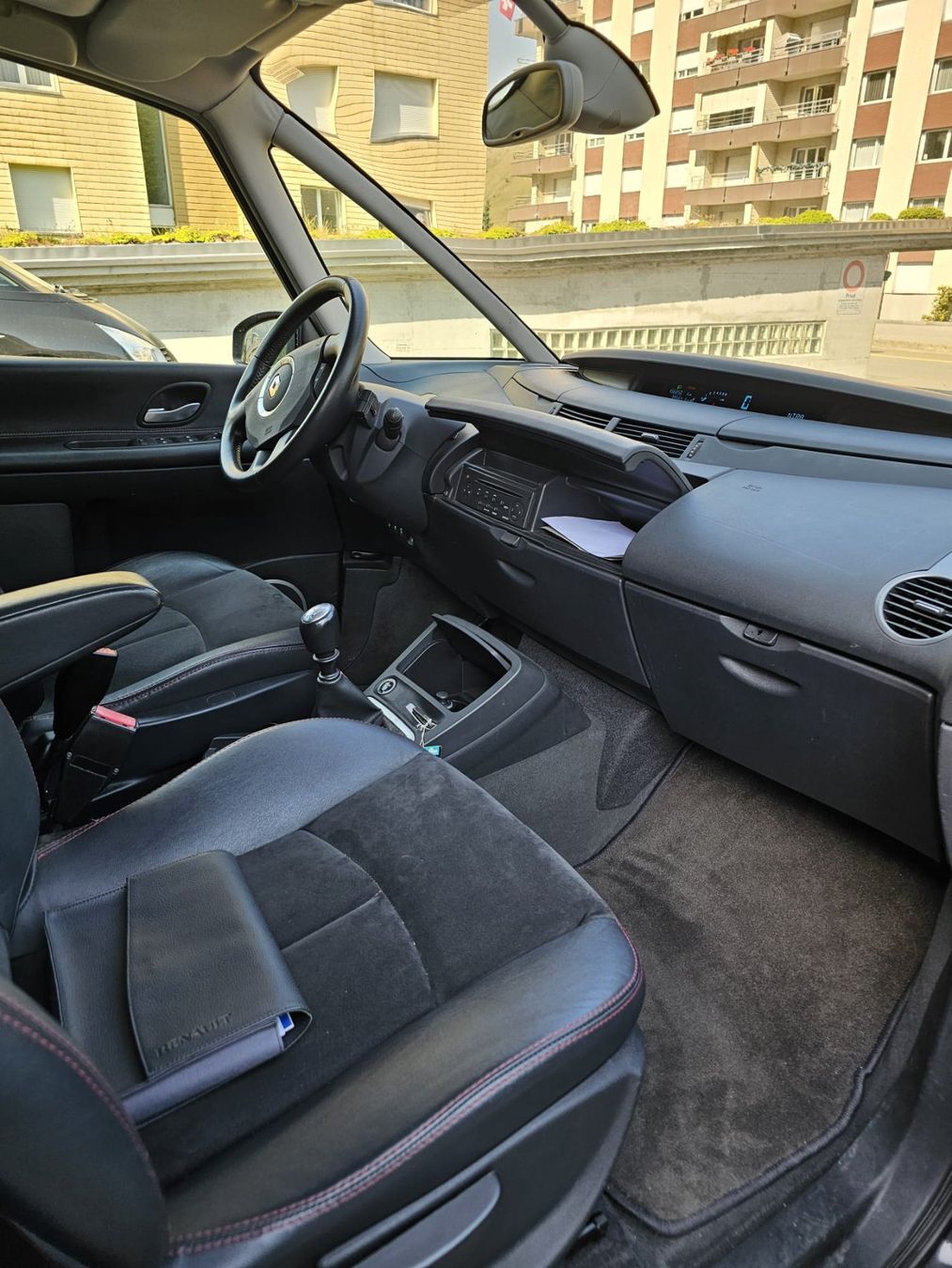 Renault Autos: Renault Espace 2009 – Gebraucht aus Andermatt von Bozel 3