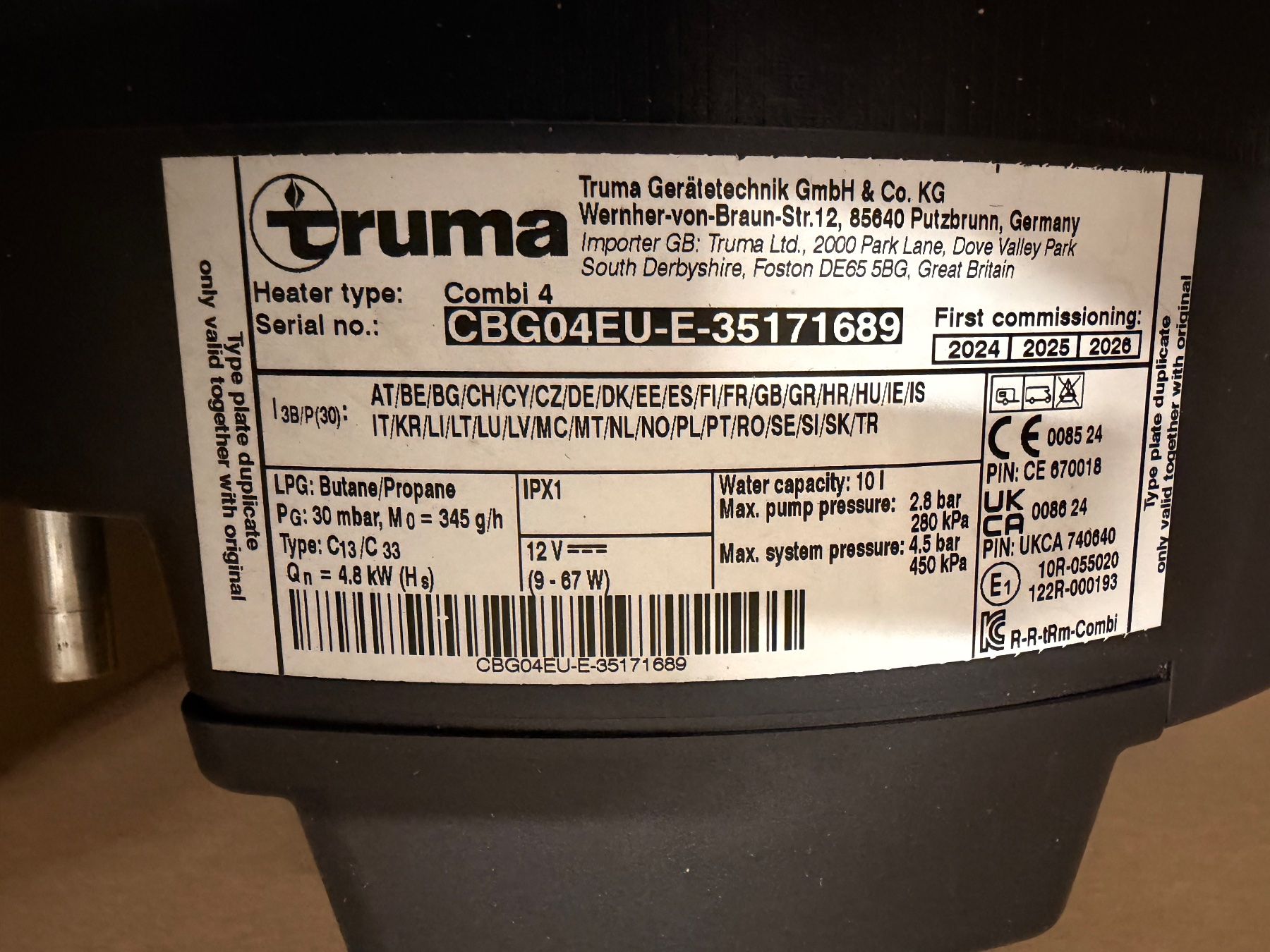 Truma Radiateurs: Truma Combi 4 Gasheizung – D'occasion à Oberneunforn par bergamasker 1