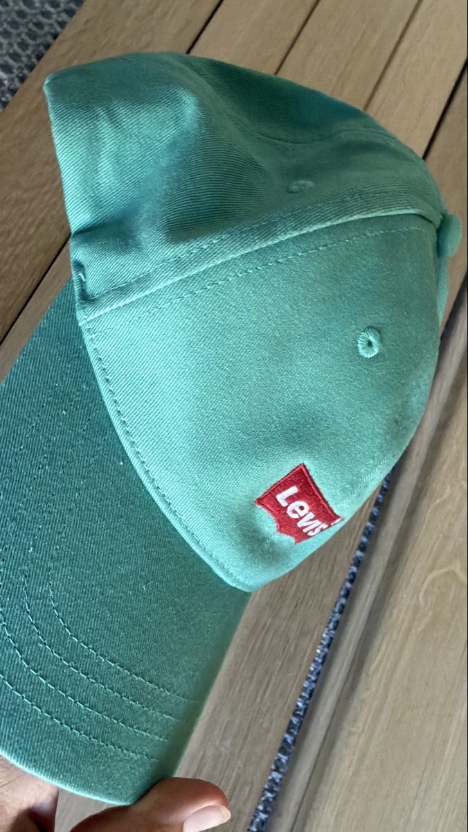 Levi's Chapeaux, bonnets & casquettes: Levi's Cap mint green color- adjustable , medium – Neuf (Voir description) à Corsier GE par Karol_save_planet 1