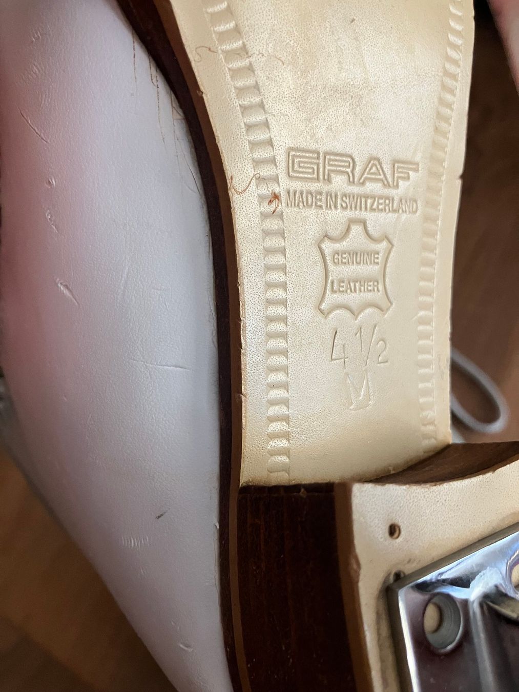 Graf Schlittschuhe: Graf Prestige Eiskunstlaufschuhe - Grösse M 4 1/2 – Gebraucht aus Rueschlikon von markforce 1