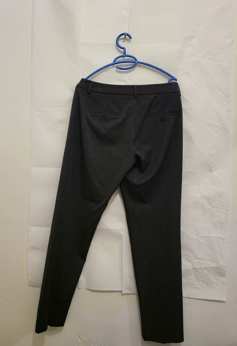 Max Mara Pantaloni: Pantalon  Laine MaxMara Weekend, taille 40 – Usato da Niedergösgen venduto da Eva2410 1