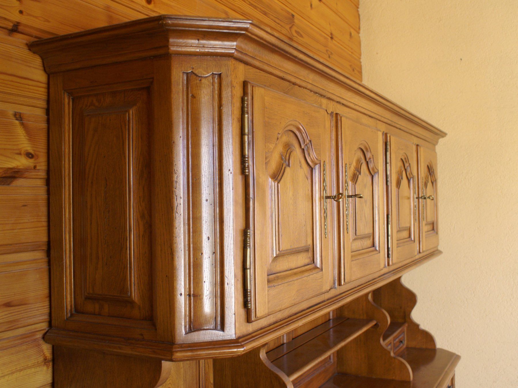 Credenze: Vaisselier en bois – Usato da Gorgier venduto da S_Riond 2