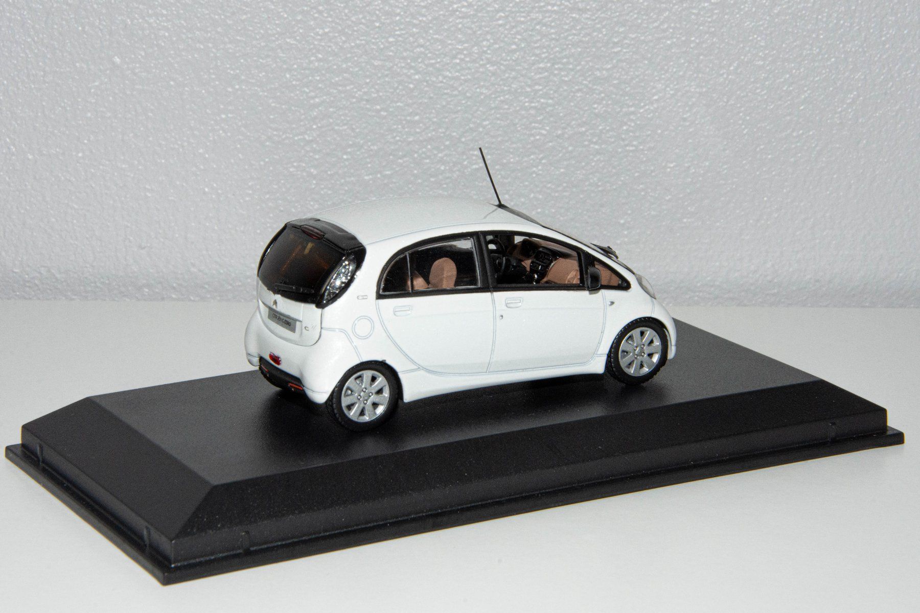 Citroën Modellini d'auto: Citroën C-Zero NOREV (1/43) – Nuovo (secondo la descrizione) da Genève venduto da auto_miniatures 1