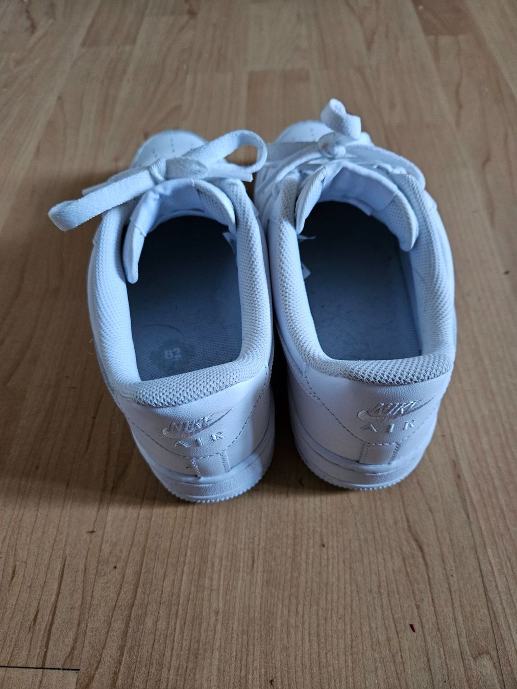 Nike Scarpe da uomo: Nike Air Force 1 Low Triple White – Nuovo (secondo la descrizione) da Ferpicloz venduto da Olivier_Jut 2