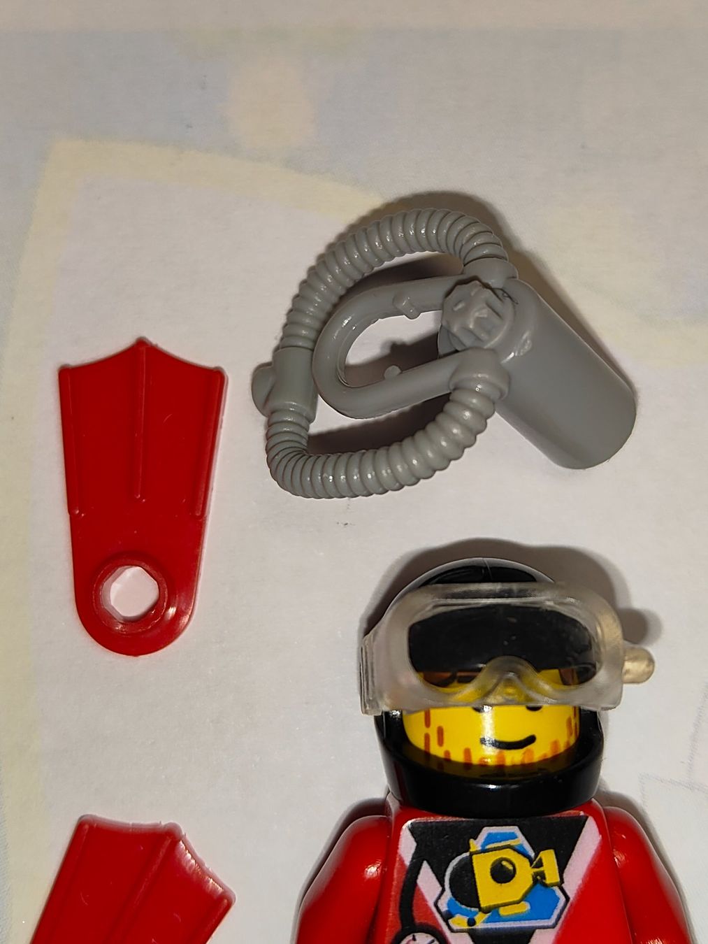 Lego Kit di costruzioni: Legofigur  div015a	 Divers - Red Diver 2  /C36 – Usato da St. Gallen venduto da Bisaknosp 3