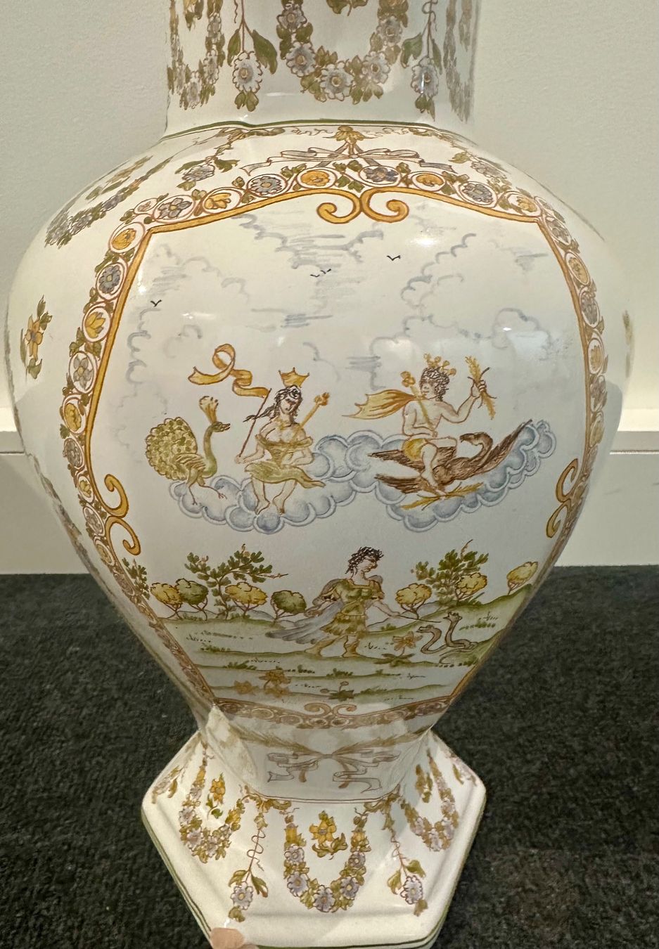 Vasi & Recipienti: Französische Keramikvase – Usato da Basel venduto da artthings4you 1