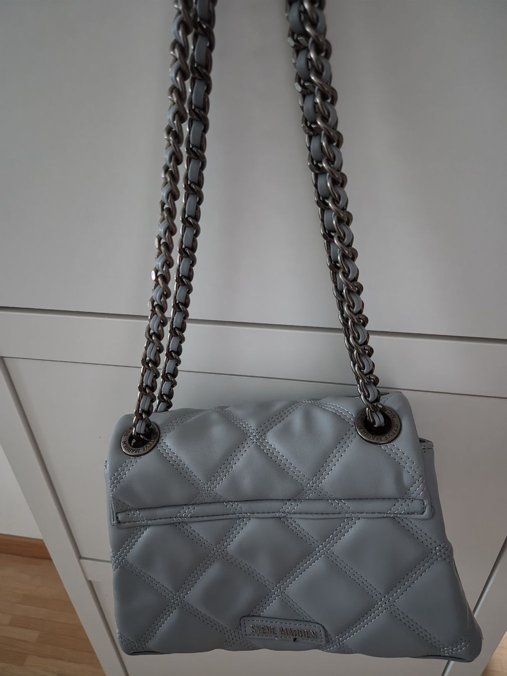 Steve Madden Borse da donna: Steve Madden Handtasche hellblau gesteppt wenig gebraucht – Nuovo (secondo la descrizione) da Romanshorn venduto da Hadrenalin 2