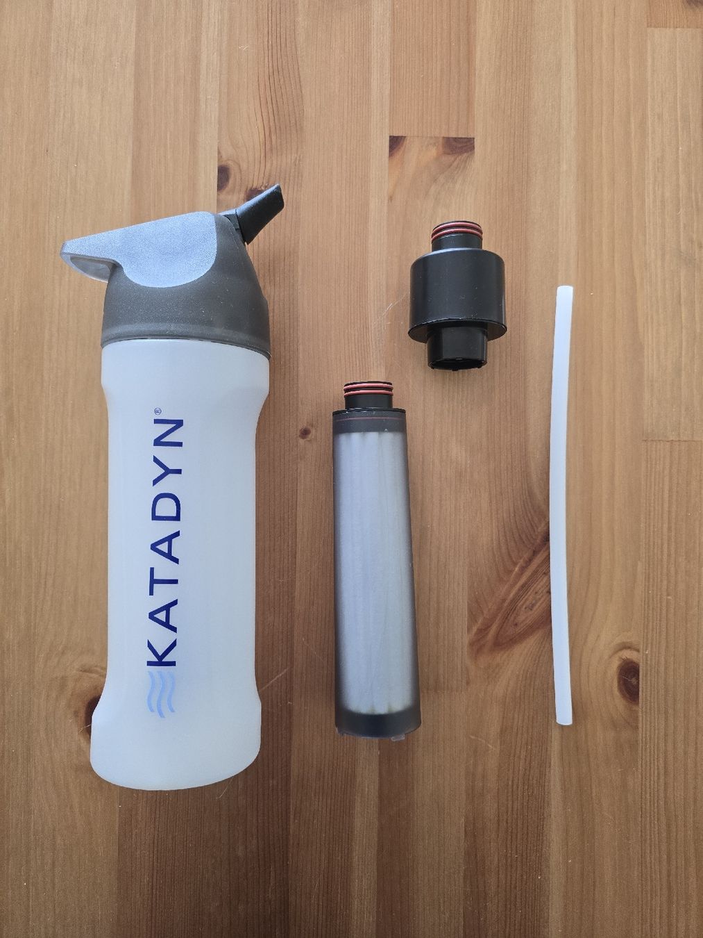 Katadyn Sanitari: Katadyn Wasserflasche mit Filtersystem - Camping, Filter – Nuovo (secondo la descrizione) da St. Gallen venduto da Arctic_Dweller