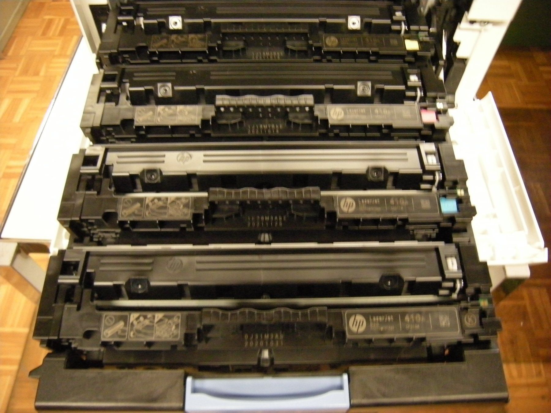 HP Color LaserJet Pro M452dn (Defekt) in Pfaffhausen für CHF 90 – nur ...