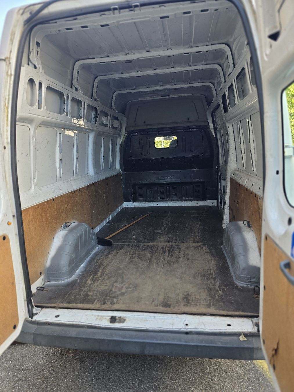 Ford Nutzfahrzeuge: Ford Transit Nutzfahrzeug, 207'087km, – Gebraucht aus Wald ZH von ize_7dsy 5