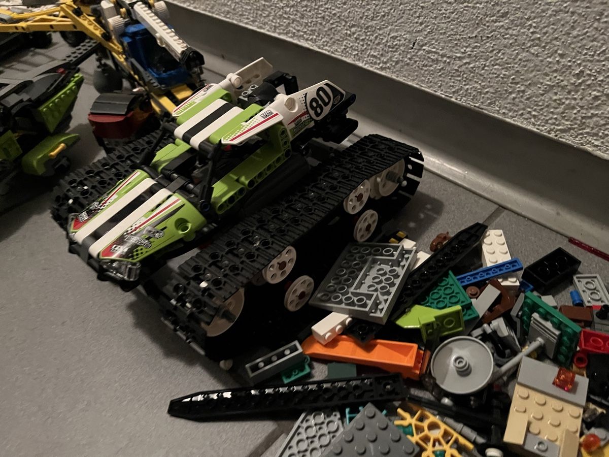 Lego Kit di costruzioni: Lotto Lego Technic e veicoli vari usati in blocco – Usato da Chiasso venduto da fairy81 3
