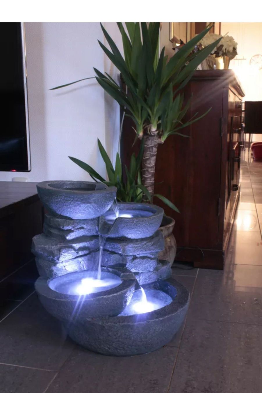 Stagni & Fontane ornamentali: +Zimmerbrunnen Groß Cascades mit LED Bel – Nuovo e nell'imballaggio originale da Amriswil venduto da JaJa-Express