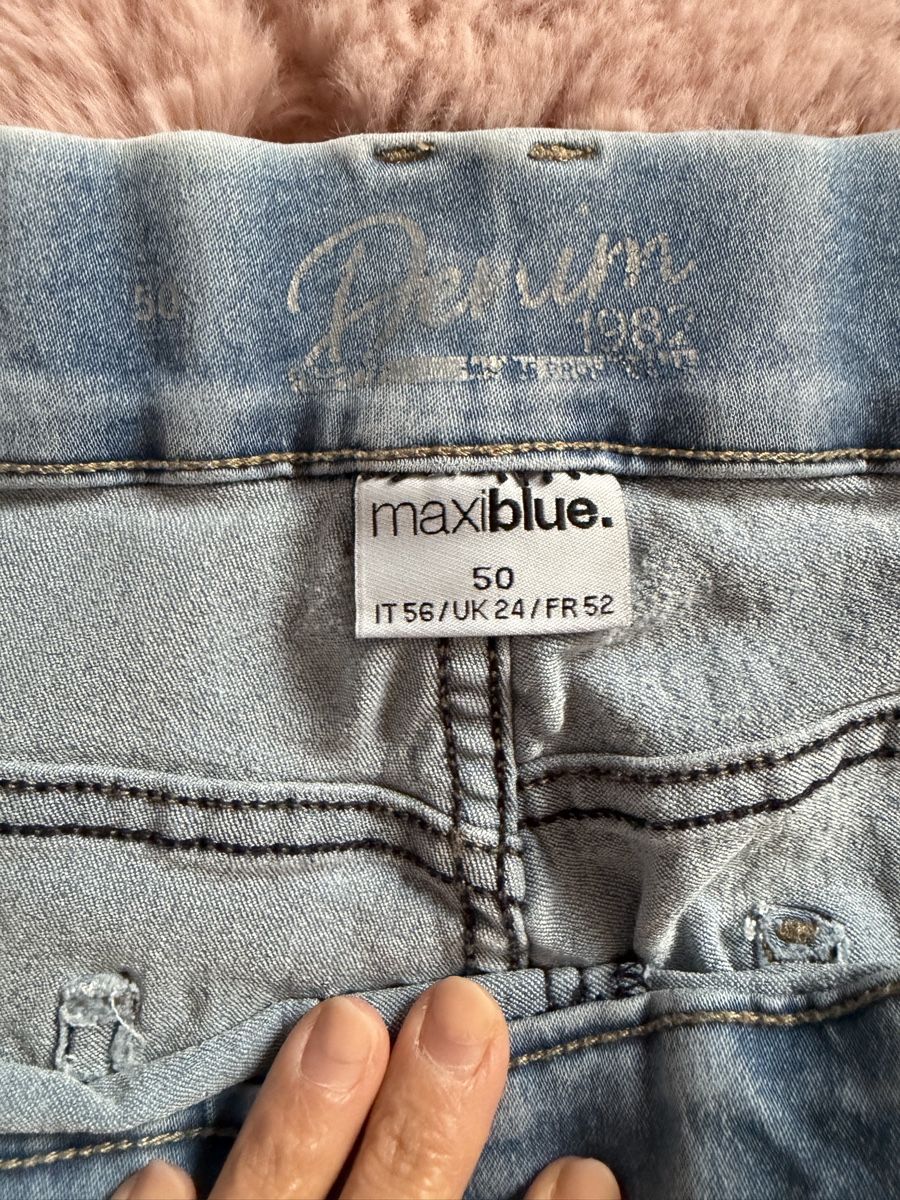 Jeans: Maxi Blue Jeans, Grösse 50, Damenjeans – Usato da Mosnang venduto da Dojajolele 2
