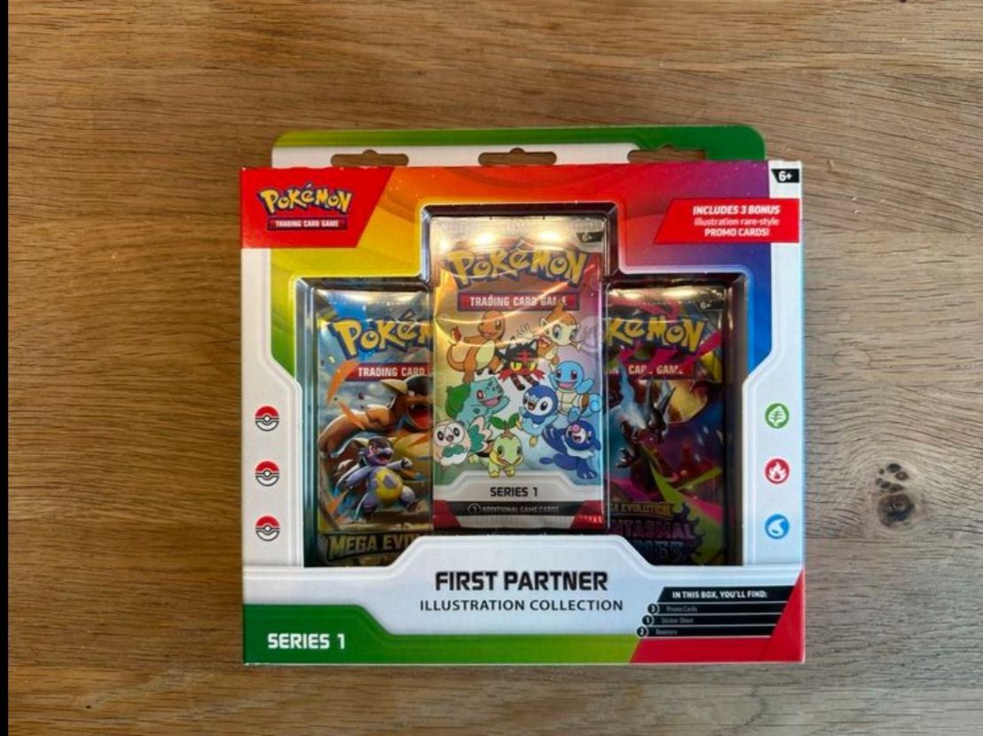 Pokémon Carte collezionabili: Pokémon First Partner Illustration Collection-  ENG Neu – Nuovo e nell'imballaggio originale da Wald ZH venduto da Fernando.silva