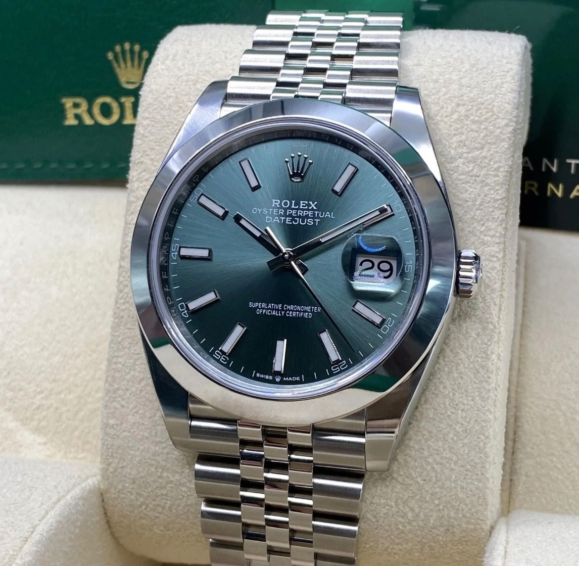 Rolex Uhren: NEW Rolex Datejust 41, mint green, 126300 – Neu und originalverpackt aus Gelterkinden von VALE_G 1