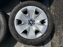 BMW Felgen 205/55R16 mit Radkappen, Top Zustand!