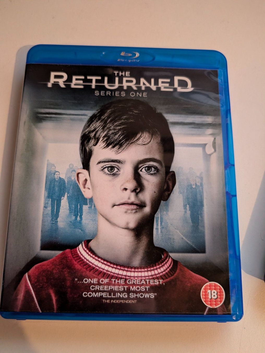 Tutti i DVDs: The Returned - Series One - Blu Ray DVD – Usato da Hünenberg See venduto da SpecialEditionGaming