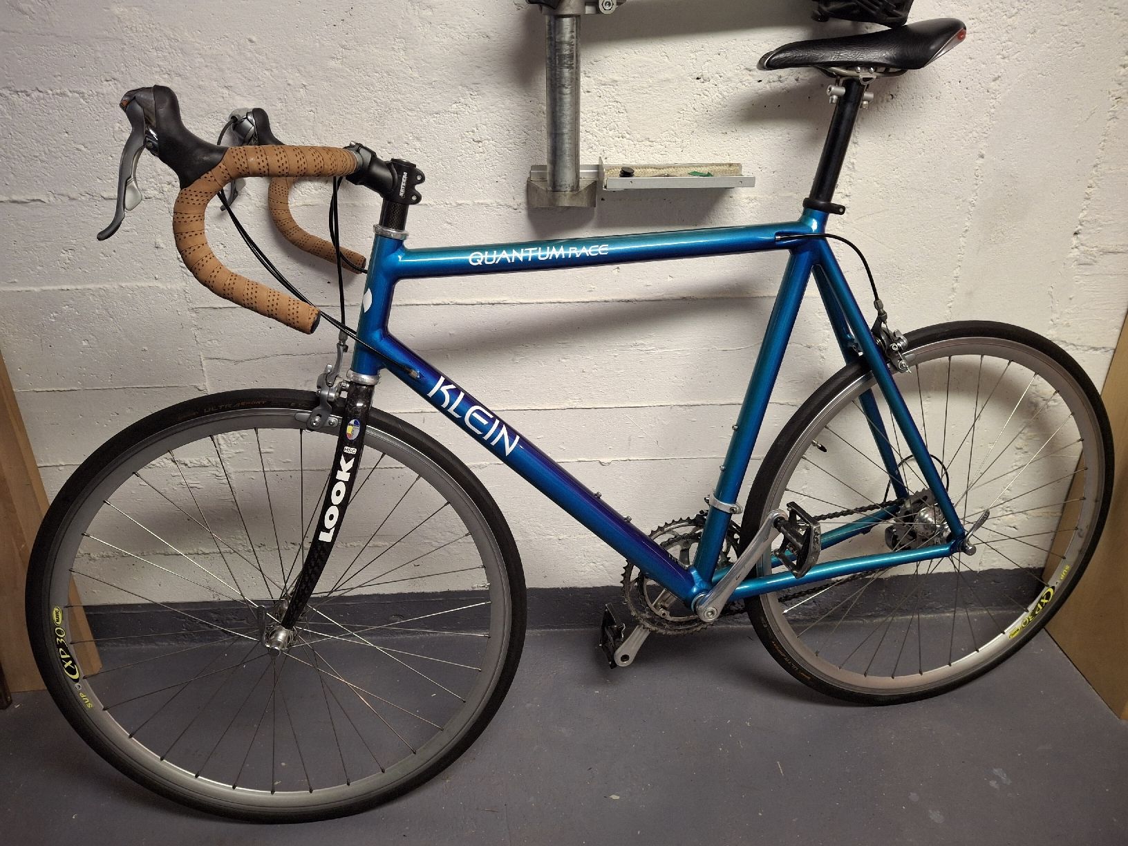 tubular rennrad Corsa PRO Color:Satin Smoke / Pearl LA In-Store Retail – DIY