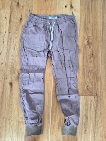 Tommy Jeans Hose, Braun, Gr. S, mega bequem