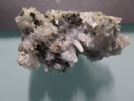 Bergkristall mit Chalkopyrit von Bulgarien