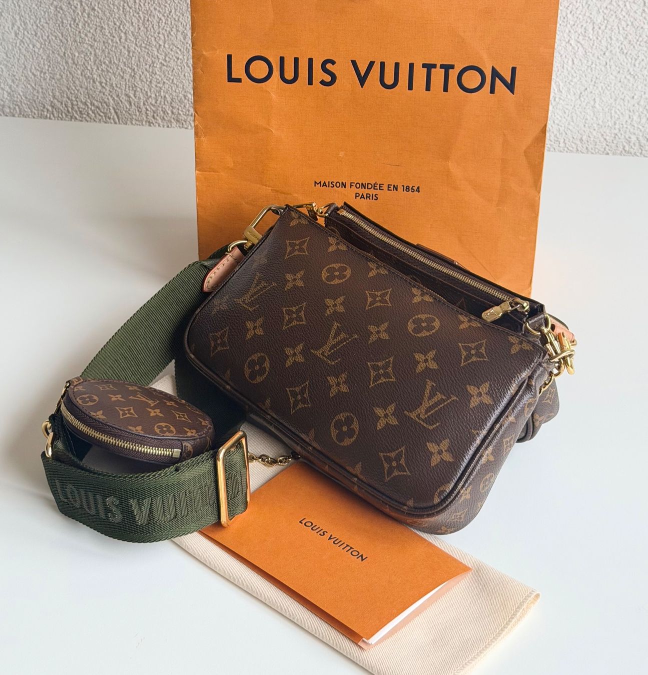 Louis Vuitton Borse da donna: Louis Vuitton Multipochette Khaki – Usato da Reinach AG venduto da RobbisB 7