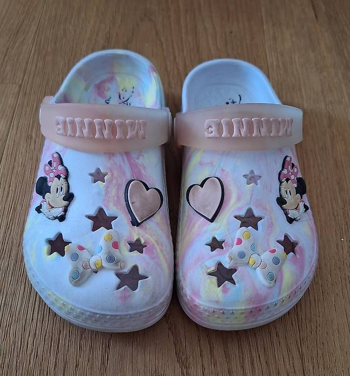 Scarpe per ragazze: Cloggs Mädchen ("Crocs") Minnie Mouse - Grösse 27 – Usato da Belp venduto da lol_7fcm