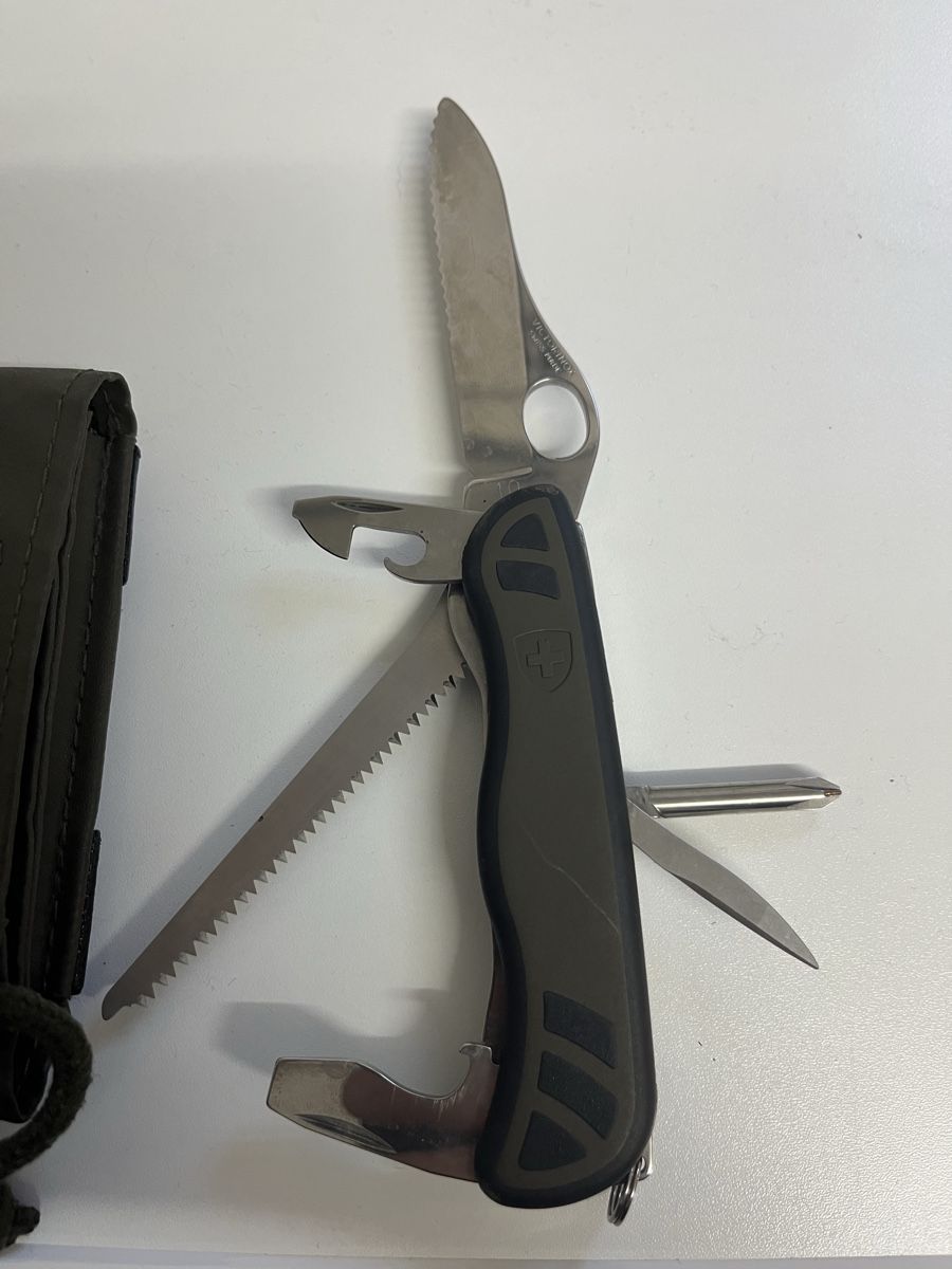 Schweizer Armee Taschenmesser: Original Militär Taschenmesser – Gebraucht aus Niederwil AG von VST92 1