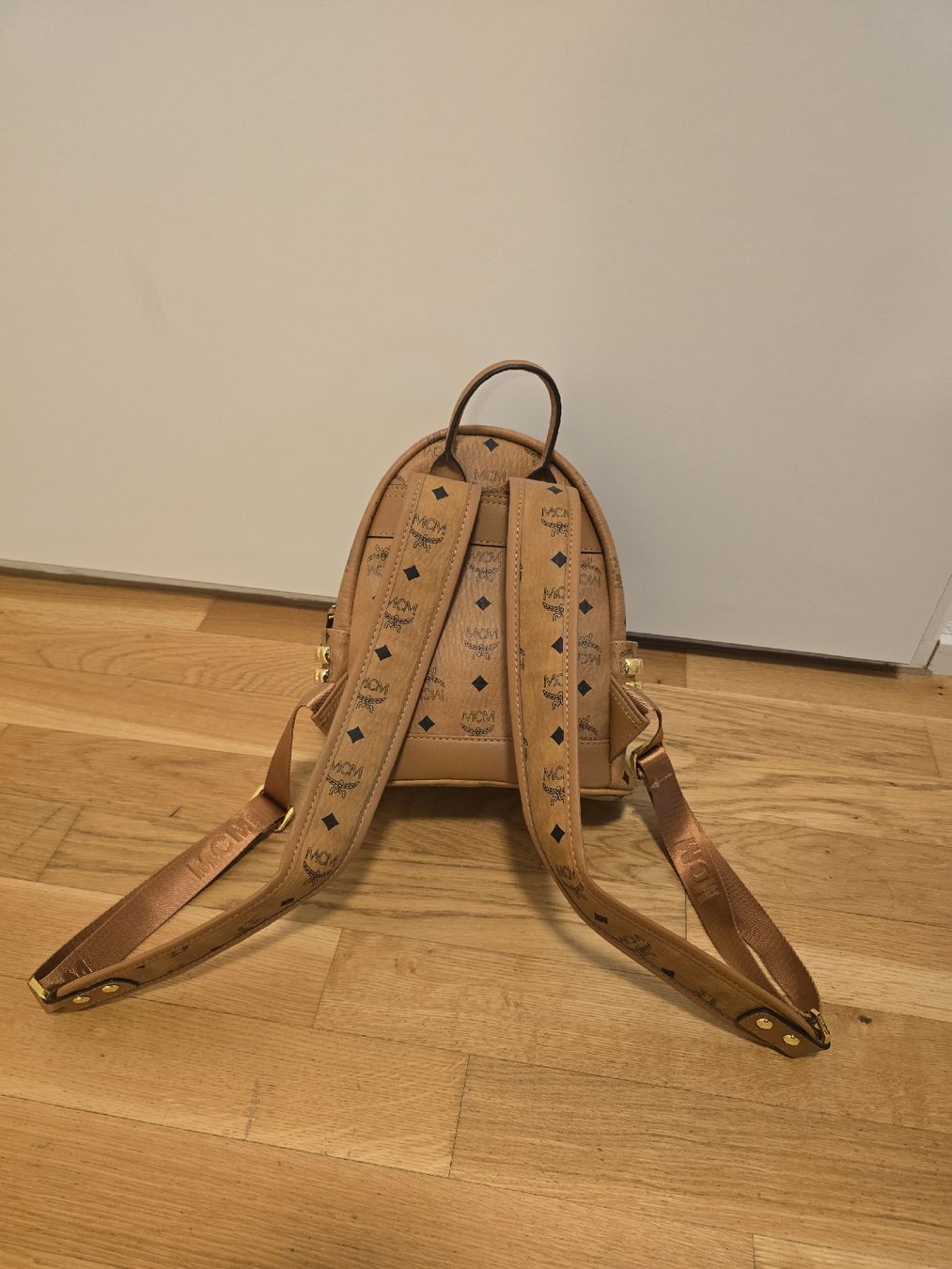 Mcm Rucksäcke: MCM Rucksack mini – Neu (gemäss Beschreibung) aus Niederbipp von Tiffany1771 1