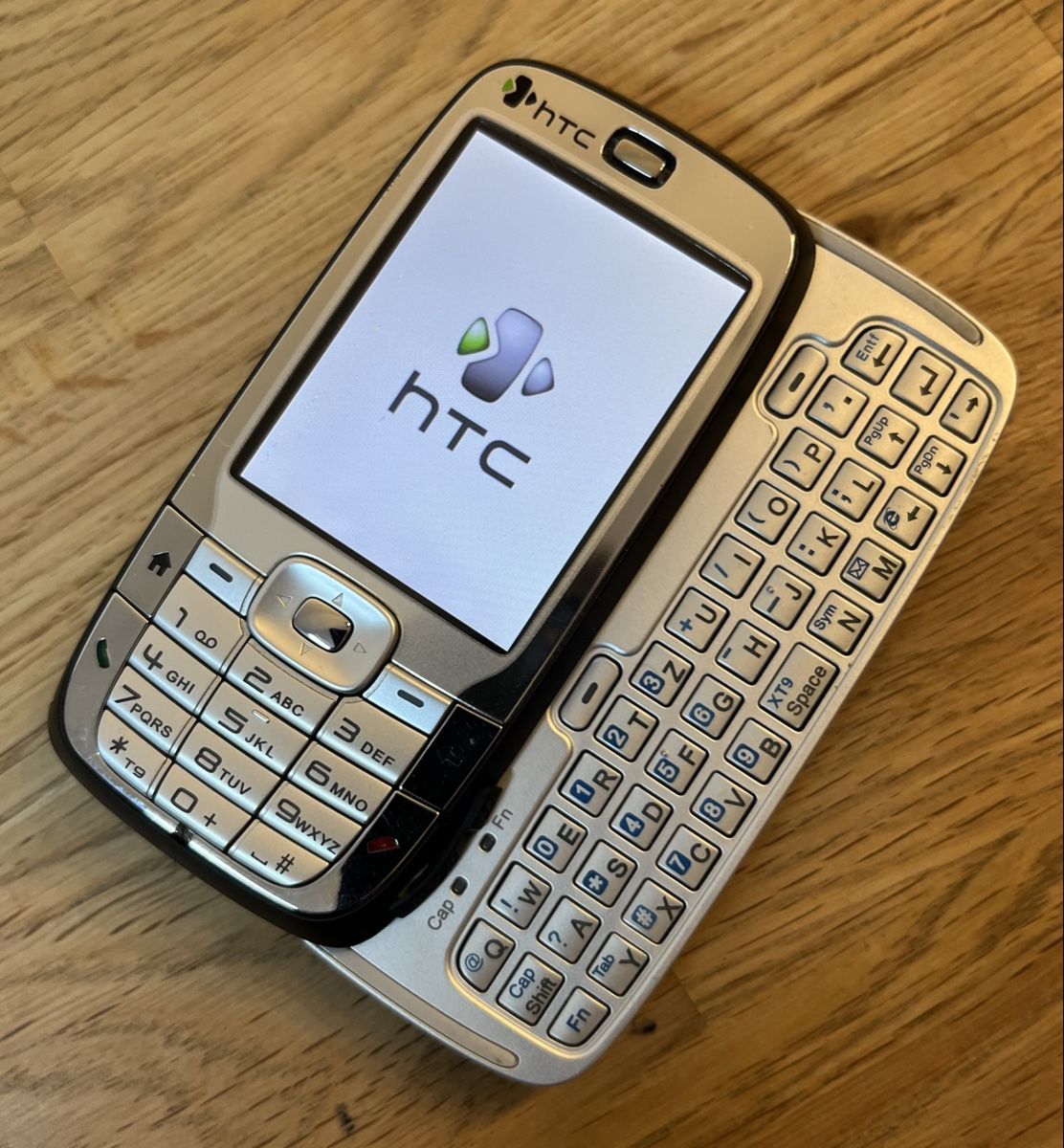 HTC Handys / Smartphones: HTC S710 Handy mit Tastatur – Gebraucht aus Bösingen von Mike2058blau 3