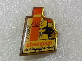 Ansteckpin 103: Champion 1992 "i"