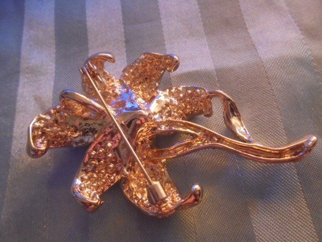 Broschen & Nadeln: Brosche mit Blume und "Brillis" – Gebraucht aus Hinwil von Glasperlen 4