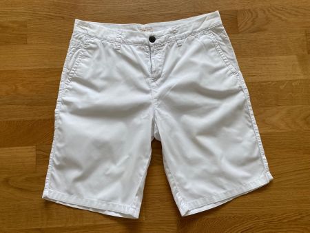 Klassische ESPRIT Bermuda Shorts weiss Gr. 36 neuwertig