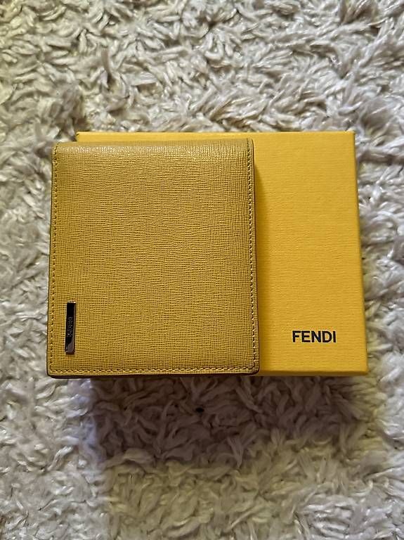 Fendi Portafogli: Fendi Vintage Portmonnaie – Usato da Zürich venduto da oli_gs9k 2